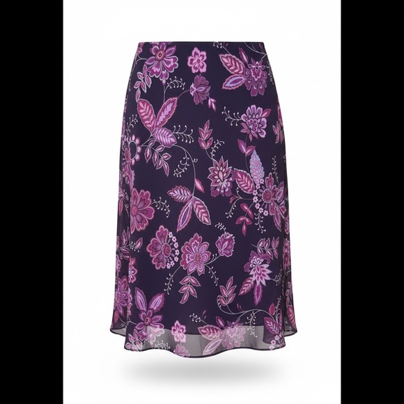New York & Company Dresses & Skirts - ⭐️New York & Company Purple Floral A-Line Skirt